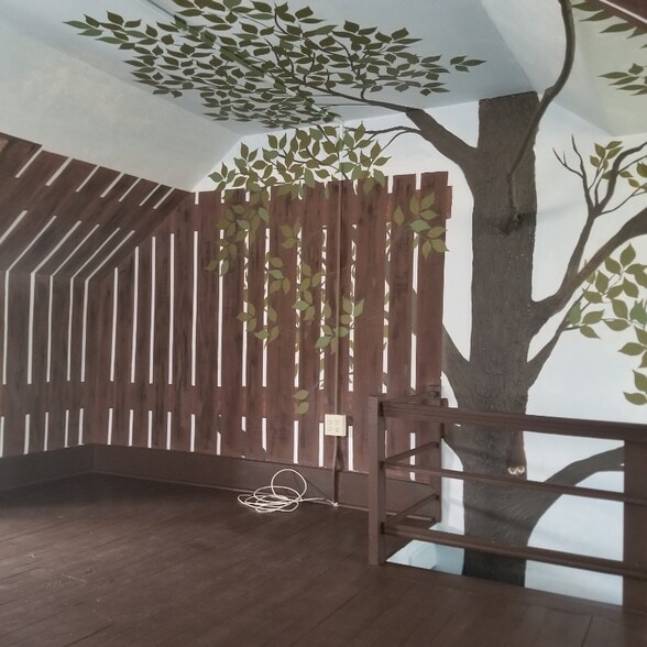 Building Photo - 604 Hummel Ave