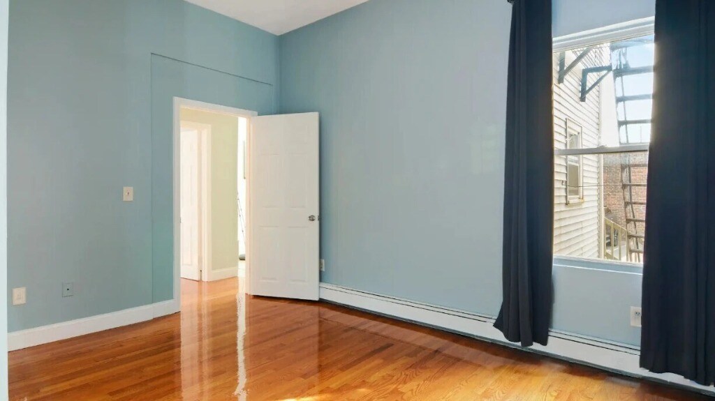 Building Photo - 15 North Beacon St