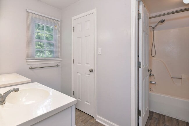 Building Photo - Cute Two Story With Nice Upgrades