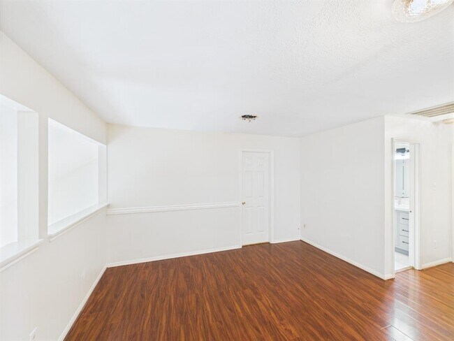 Building Photo - 8827 Aspen Meadow Dr