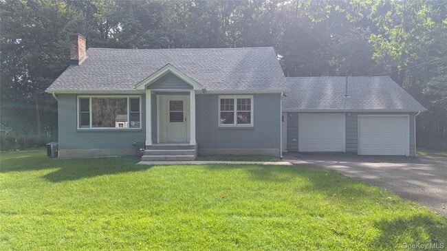 Building Photo - 362 Strawtown Rd