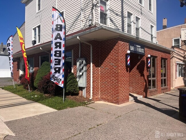 Building Photo - 14 Barkalow St