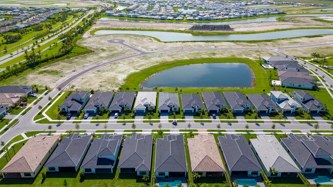 Building Photo - 5576 Captiva Ln