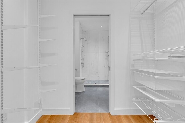 Building Photo - 70-72-72 Northampton St