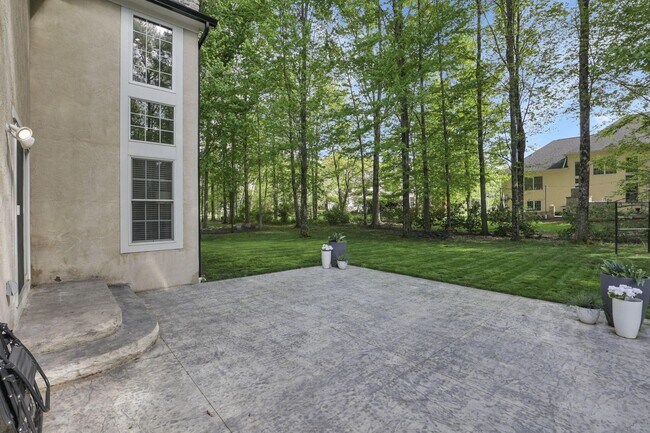 Building Photo - 7097 Pleasant Colony Cir