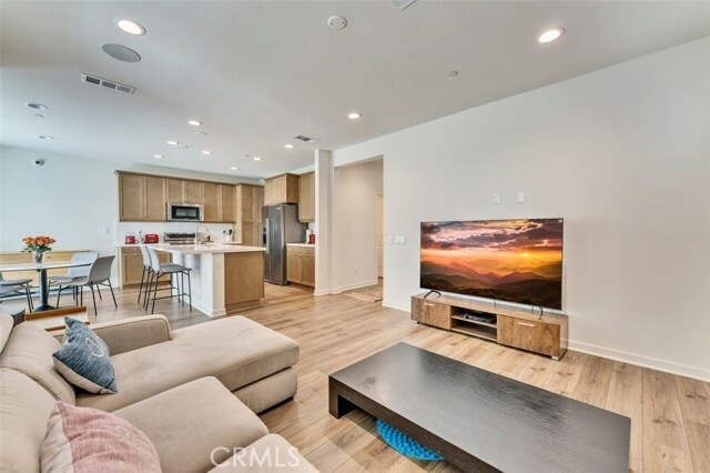 Building Photo - 11061 Renewal Dr