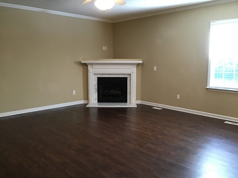 Building Photo - 134 Kimeo Way