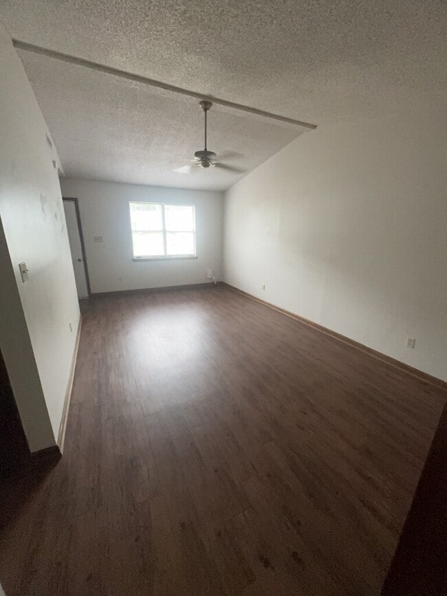 Building Photo - 1710 Wine Press Ct