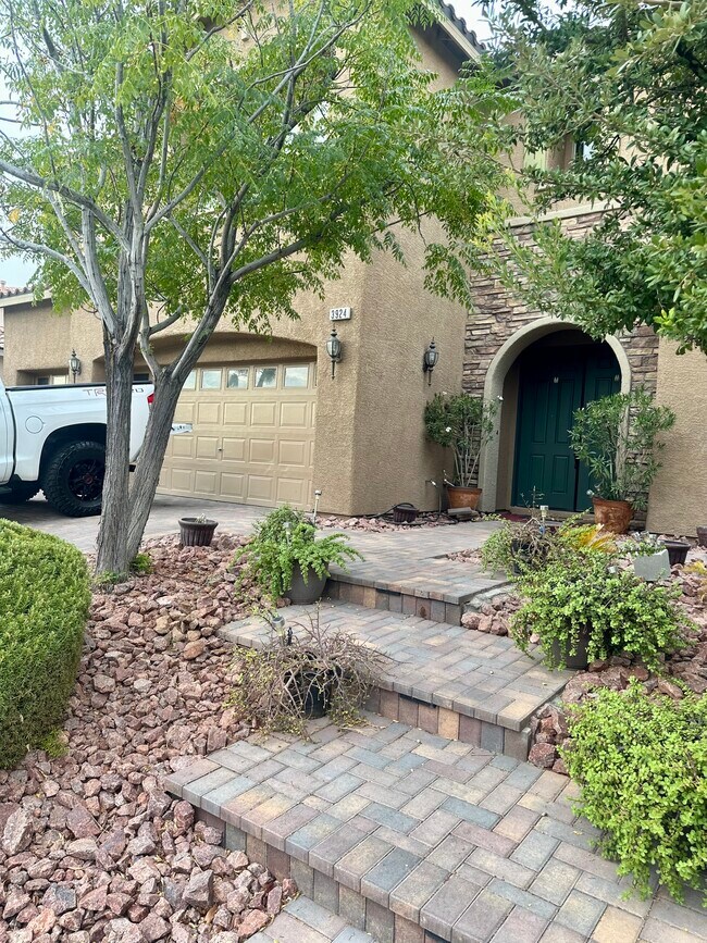 Building Photo - 3924 San Esteban Ave
