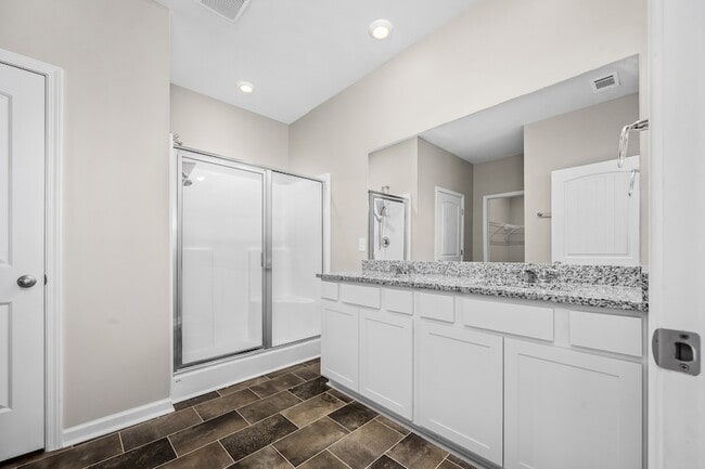 Building Photo - 131 Saddle Horse Ln