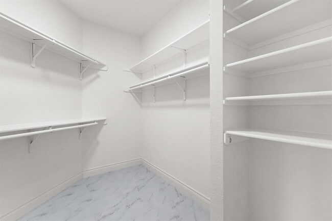 Building Photo - 1508 Lochaline Loop