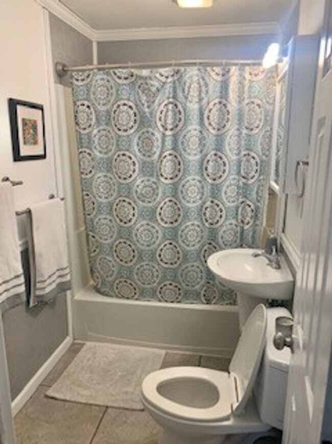 Building Photo - Hoosier Choice