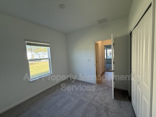 Building Photo - 8205 Horsebit Cir