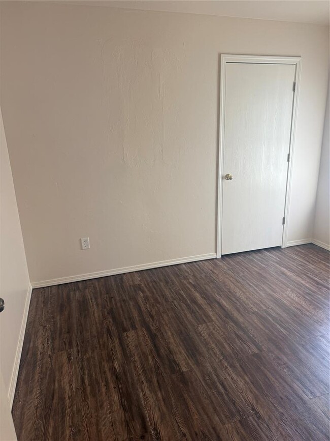 Building Photo - 1609 NW 150th Terrace