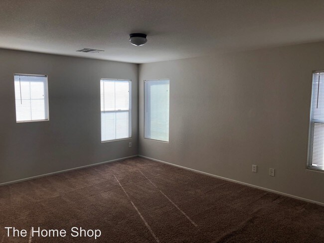 Building Photo - 4 br, 2.5 bath House - 5300 Welch Valley Ave.