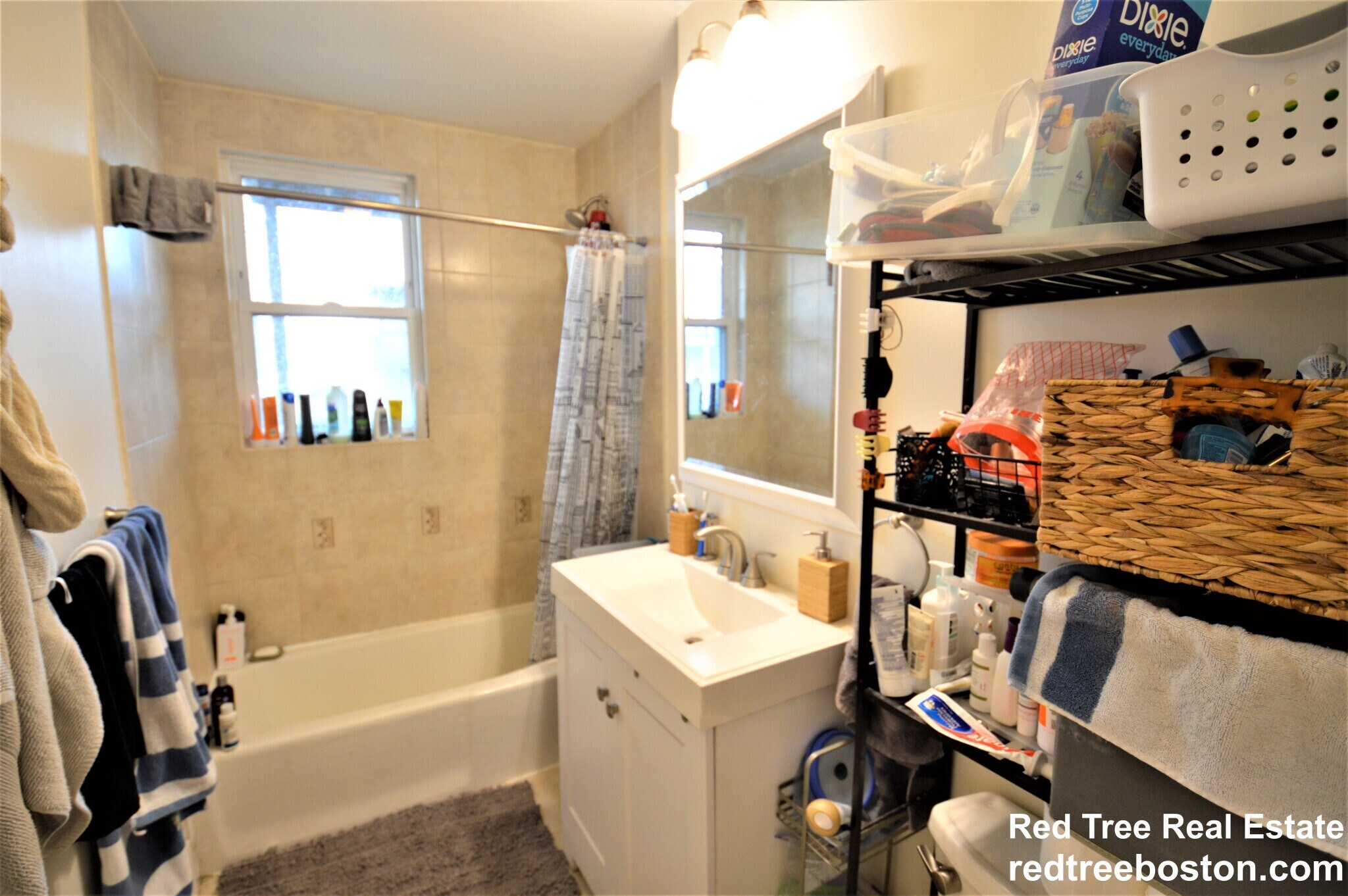 Building Photo - 90 Montebello Rd