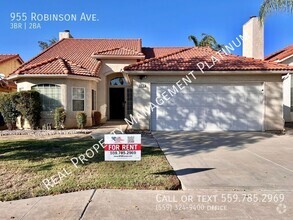 Building Photo - $2,250 Clovis & Dakota, 3 Bedroom Home - R...