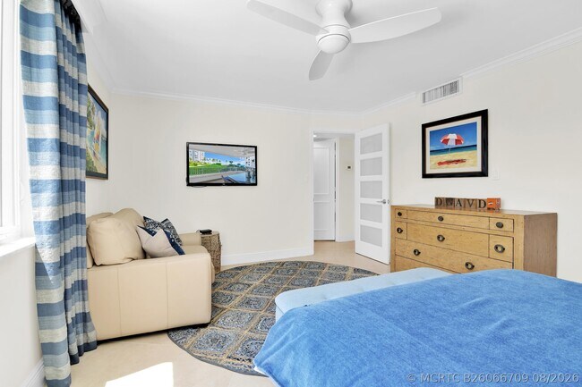 Building Photo - 550 S Ocean Blvd