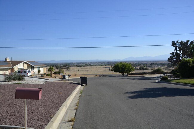 Building Photo - 15103 Wilson Ct