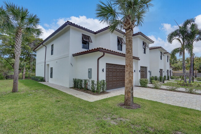Building Photo - 406 Bella Sol Way