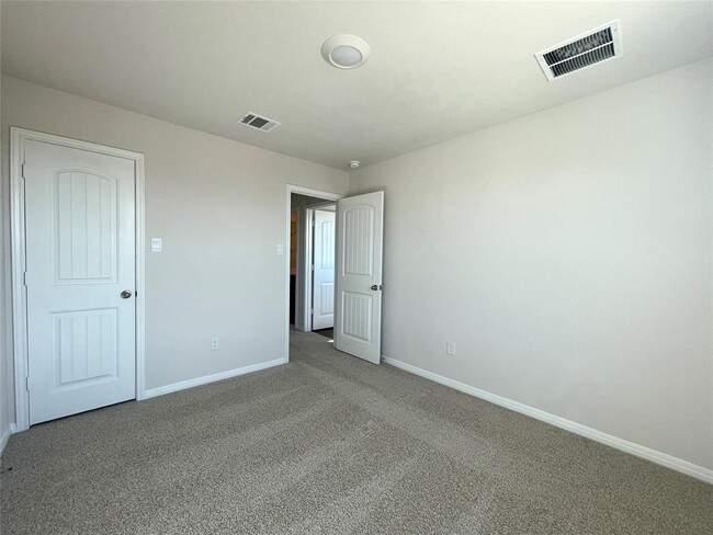 Building Photo - 156 Alamo Vine Ct