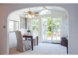 Building Photo - 1015 Spencer St