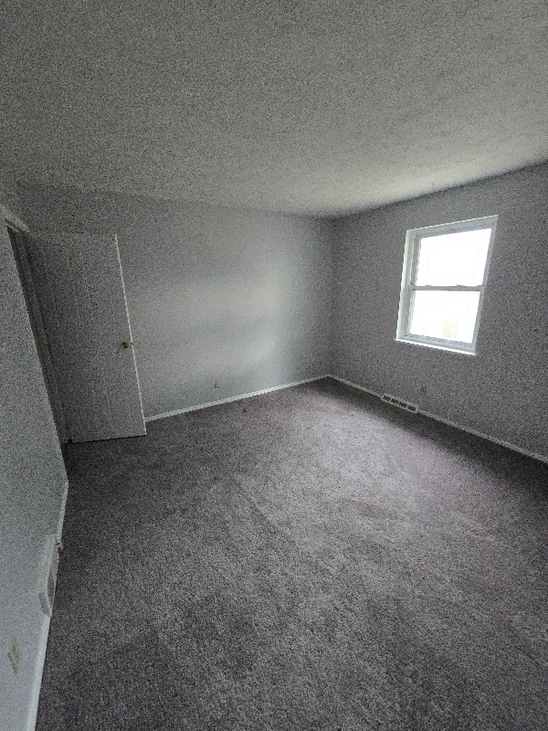 Building Photo - 7046 Paxton Rd