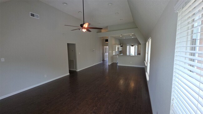 Building Photo - 13551 Pasa Robles Ln