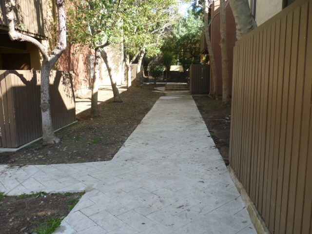 Building Photo - 18350 Hatteras St