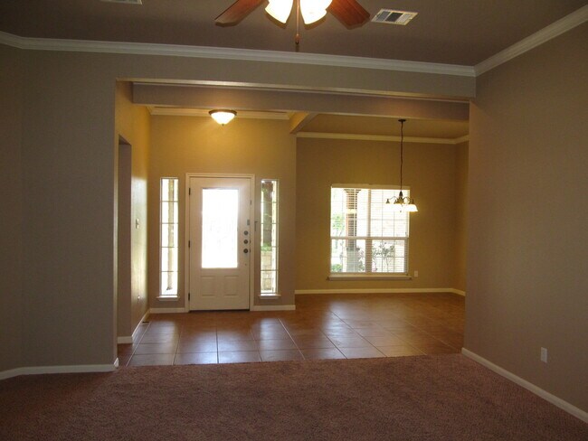 Building Photo - 4 BEDROOM EXECUTIVE HOME, BELTON ISD
