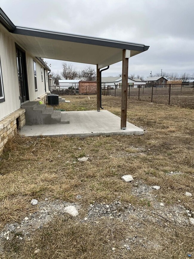 Building Photo - 151 Sherwood Dr