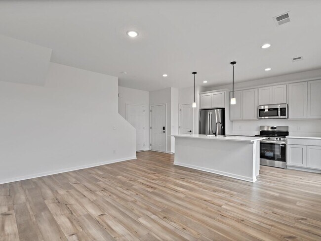 Building Photo - 5934 Butterfield Ct