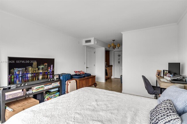 Building Photo - 255 Galen Dr