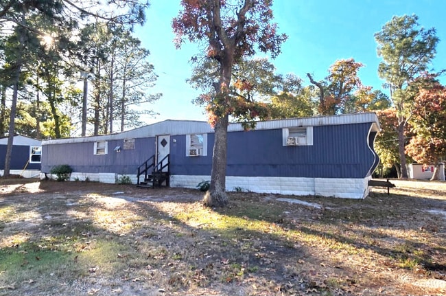 Building Photo - 307 Pebble St