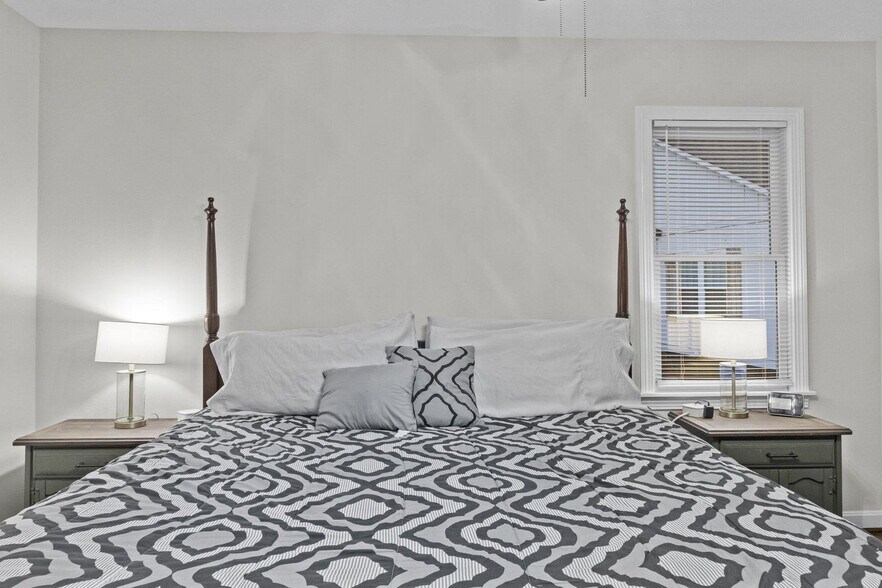 Building Photo - 68 P J S Inlt