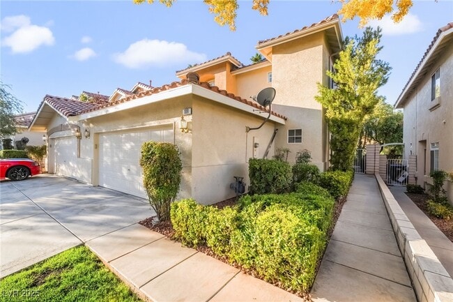 Building Photo - 109 Broken Rock Dr