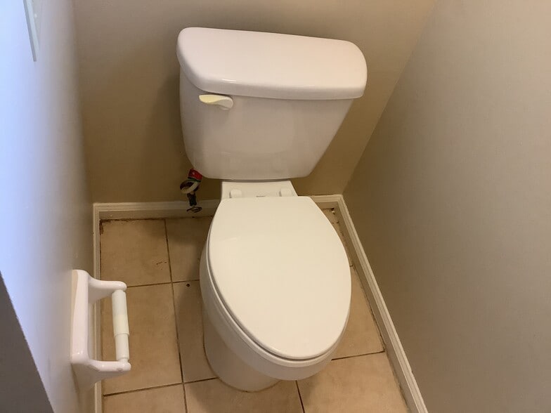 Building Photo - 240 Honeysuckle Way