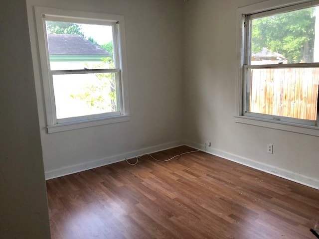 Building Photo - GULFPORT 1 BED DUPLEX