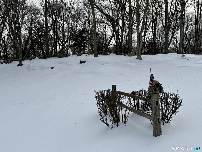 Building Photo - 10 Milton Rd