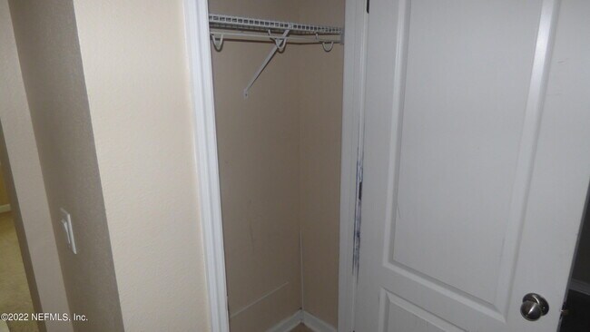 Building Photo - 625 Oakleaf Plantation Pkwy