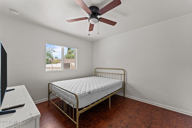 Building Photo - 209 Sylvan Rd