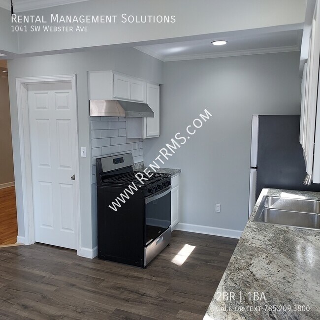 Building Photo - 1041 SW Webster Ave