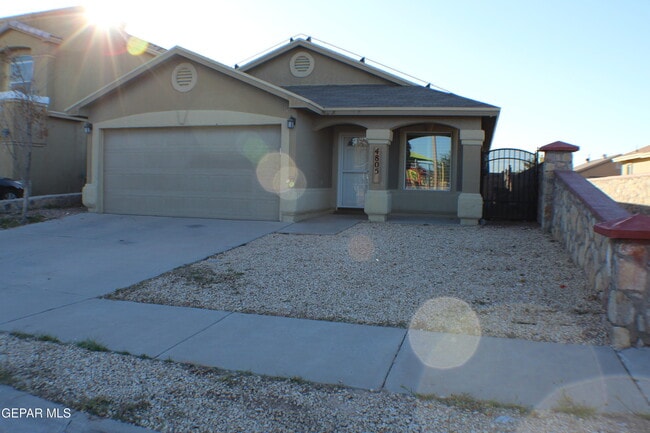 Building Photo - 4805 Ramon Vega