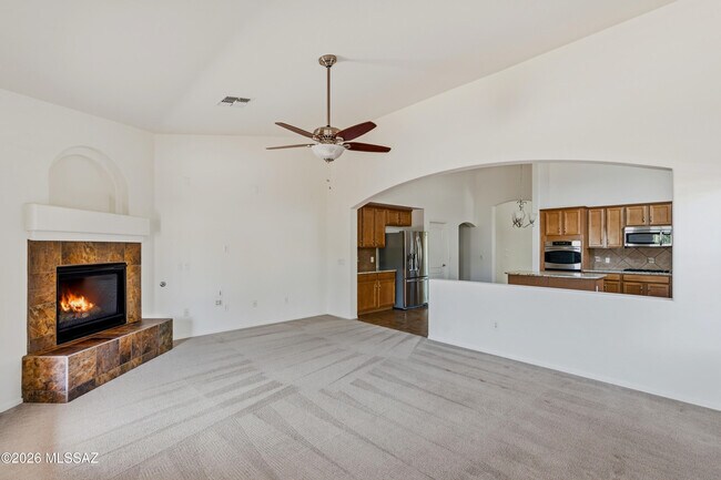 Building Photo - 677 W Pizzicato Ln