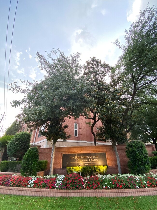 Building Photo - 2111 Welch St