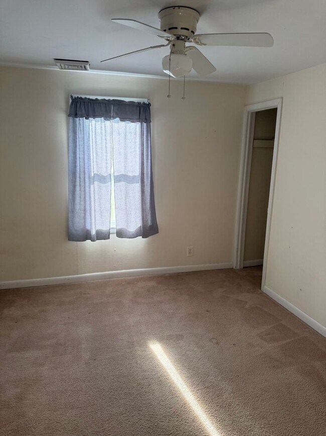 Building Photo - 36 Windy Hill Rd