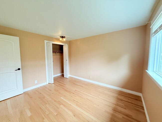 Building Photo - 23621 NE 25th Way