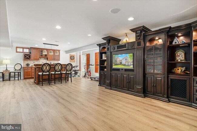 Building Photo - 15043 Gaines Mill Cir
