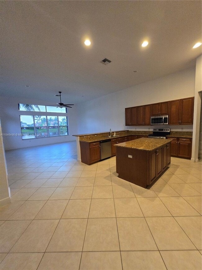 Building Photo - 15088 SW 34th St