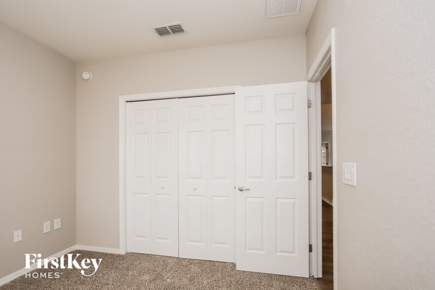 Building Photo - 7402 Indigo Oasis Ct